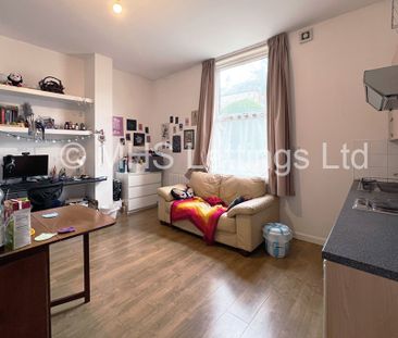 1 Bedroom Bedsit for rent in Midland Road - Photo 6