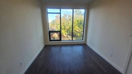 For Lease - 690 King Street Unit# 221, Kitchener, Ontario - Photo 2