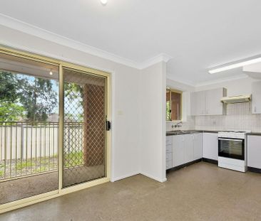 THREE BEDROOM TOWNHOUSE - Photo 1