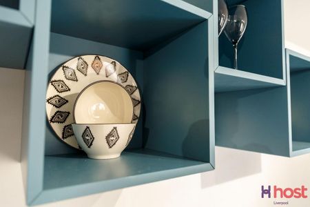 1 bedroom in a house share to rent - Photo 2