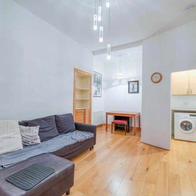 1 bedroom flat to rent - Photo 1