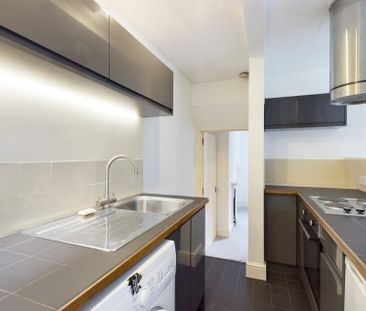 St Cyrils Road, Stonehouse, GL10 - Photo 4