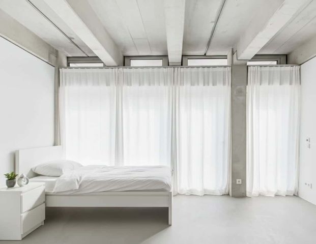 Shared furnished – for 3 people, 2-room apartment with balcony, fitted kitchen, only €475 per person - Photo 1