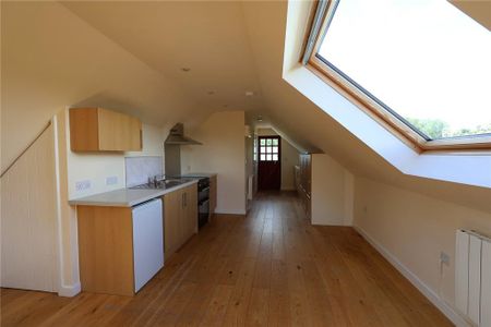 Studio to rent - Photo 2