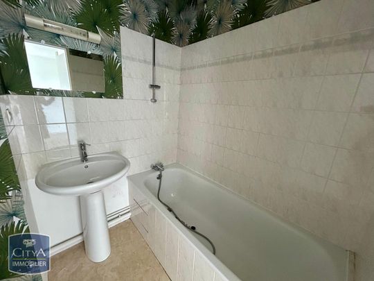 Location Appartement 1 pièce 28m² CHOLET 49300 - Photo 1