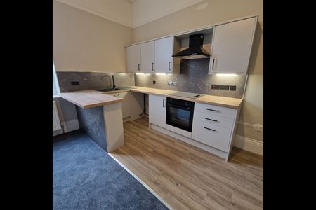 2 Bed Flat, Caroline Place, CH43 - Photo 4