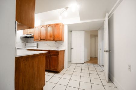 For Lease - 39 Sugarcane Avenue Unit# Basement, Brampton, Ontario - Photo 5