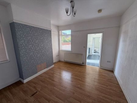 Wharf Road, Nottingham, NG16 - Photo 2