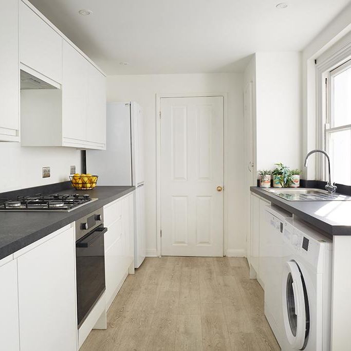 3 bedroom terraced house to rent - Photo 1