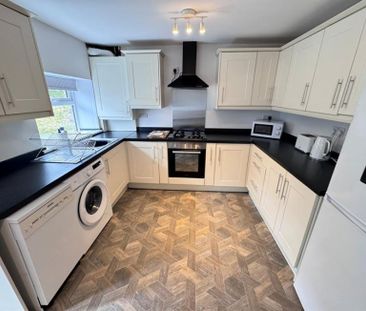 3 Bedroom Terraced To Let - Photo 6