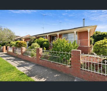6/3 South Valley Road, Highton, Vic 3216 - Photo 1