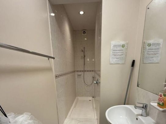 House share to rent - Photo 1