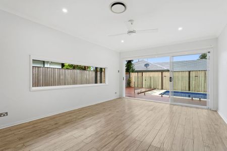 Contemporary Buderim Home Designed for Space, Comfort & Easy Living - Photo 3