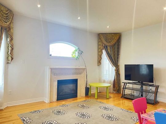 For Lease - 50 Danpatrick Drive, Richmond Hill, Ontario - Photo 1