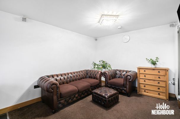 Phoenix Place - Photo 1