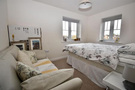 3 bedroom detached house to rent - Photo 4