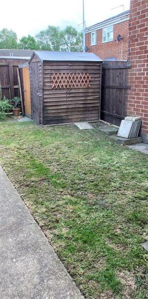 3 bedroom terraced house to rent - Photo 1