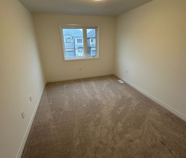 For Lease - 82 Hitchman Street, Brant, Ontario - Photo 4