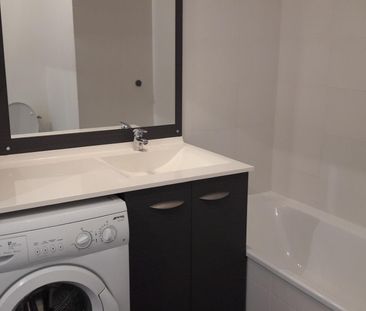 location Appartement T2 DE 47.59m² À TASSIN LA DEMI LUNE - Photo 3