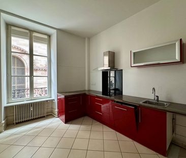À LOUER ! Appartement 3 pièces non meublé – 126,10 m² en plein cœur du centre-ville de Strasbourg - Carré d'or - Photo 3
