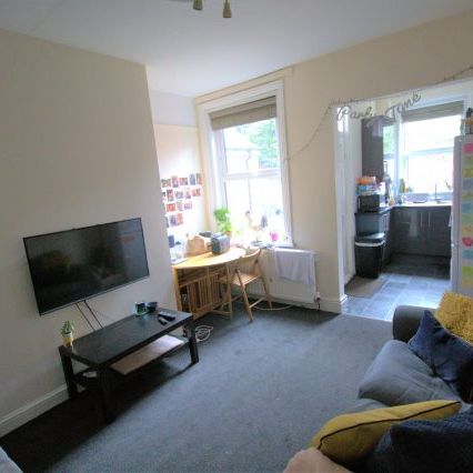 18 Stalker Lees Road, Ecclesall - Photo 1