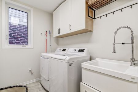 For Lease - 40 Mcwatters Street, Hamilton, Ontario - Photo 4