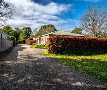 Charming Villa for Rent in Prime Berry Location - Photo 6