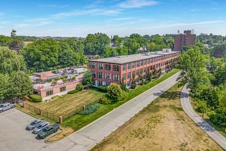 For Lease - 543 Timothy Street Unit# 111, Newmarket, Ontario - Photo 3