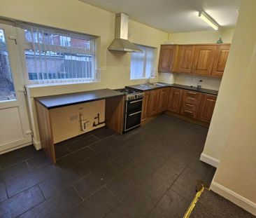 3 bedroom terraced house to rent - Photo 6