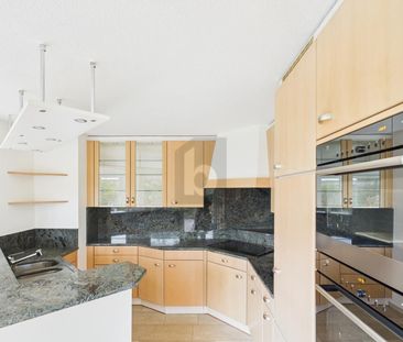 FAMILIENFREUNDLICH MIT GROSSEM GARTEN UND SAUNA - Photo 2