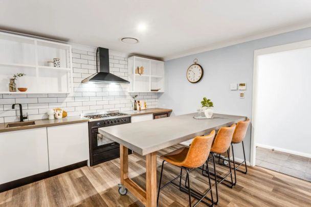 Modern Family Home - Photo 1