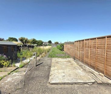 2 bedroom terraced house to rent - Photo 3