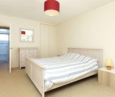 Tragail, Mercier Road, London, SW15 - Photo 5
