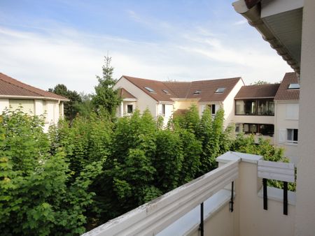 STUDIO GIF SUR YVETTE CHEVRY - Photo 5