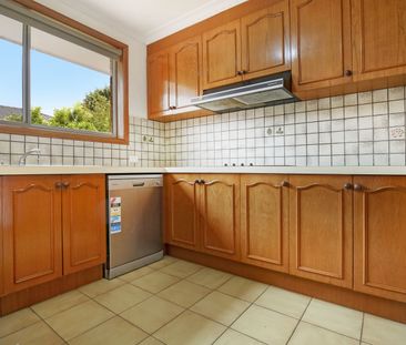 47 Greenvale Dr, Greenvale VIC 3059 - House For Rent | Domain - Photo 4