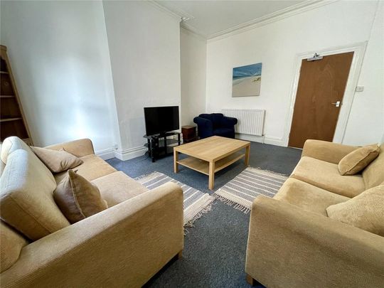 4 bedroom apartment to rent - Photo 1