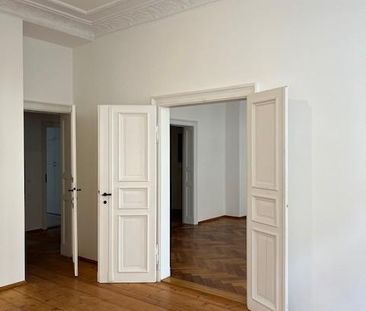 wunderschöne 3-Raum-Wohnung mit Altbaucharme - Photo 1