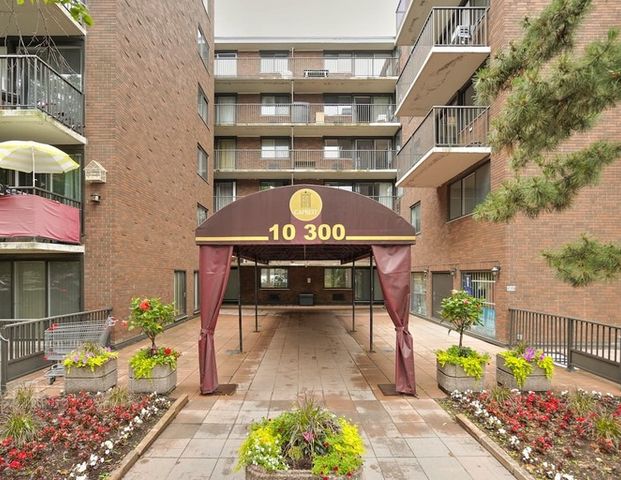 Bois-de-Boulogne Apartments | 10250 Du Bois-de-Boulogne Avenue, Montreal - Photo 1