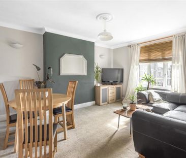 2 bedroom flat to rent - Photo 6