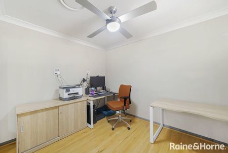 5/17 Third Avenue, Macquarie Fields, NSW 2564 - Photo 4