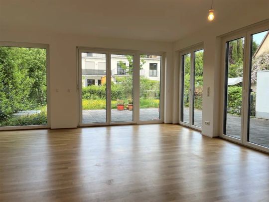 Barrierefreie Erdgeschosswohnung mit Terrasse und Garten in Bonn-Oberkassel! - Foto 1