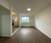 Property For Let: Lloyd Close - Photo 2