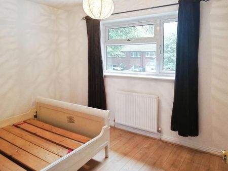 2 bedroom terraced house to rent - Photo 4