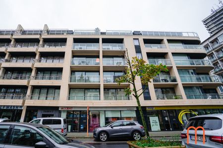 Modern en instapklaar appartement met 1 slaapkamer gelegen in het centrum van Oostende. - Photo 3