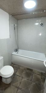 Room in a Shared House, Warren Road, B8 - Photo 4