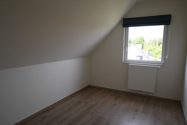 Duplexappartement met 3 slaapkamers en 2 parkeerplaatsen - Photo 1