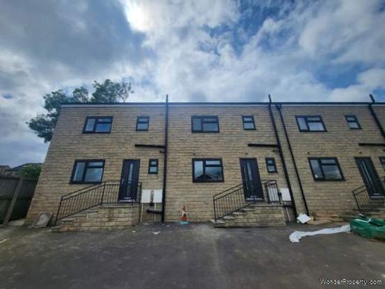 4 bedroom property to rent in Dewsbury - Photo 1