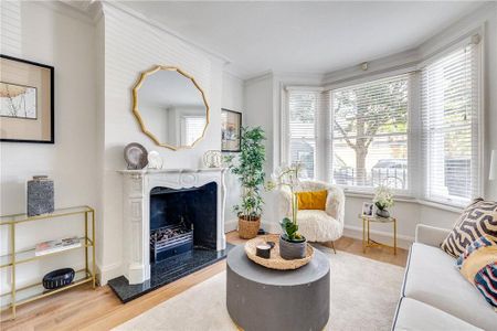 4 bedroom terraced house to rent - Photo 5