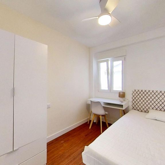 5 room luxury Apartment for rent in Valencia, Spain - Photo 1