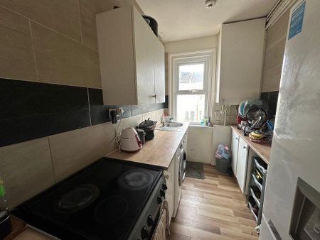 2 Bedroom Maisonette To Rent - Photo 5